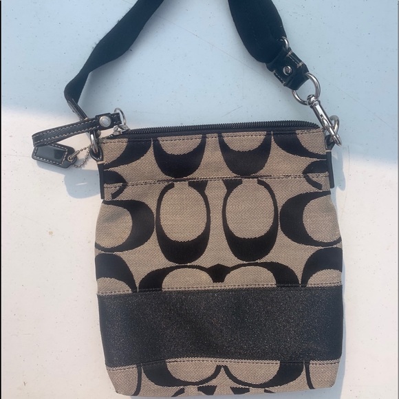 Coach Crossbody - Picture 2 of 4